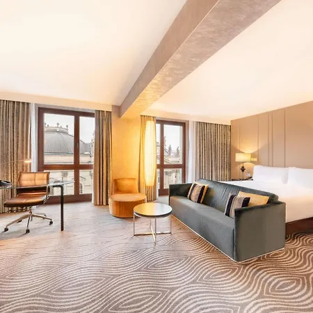 מלון Hilton