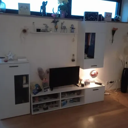 Leonardo Apartment