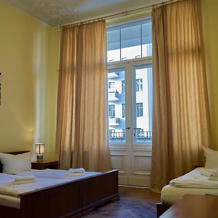 Bernstein Am Kurfuerstendamm 3* Berlin