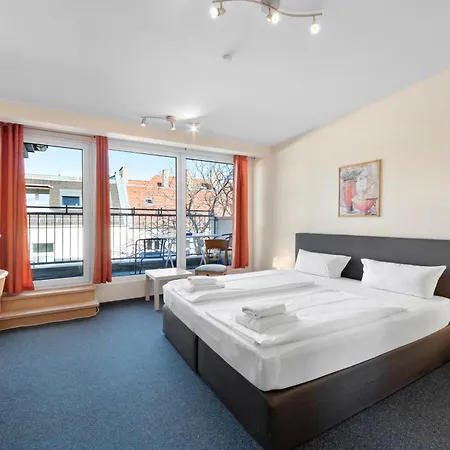 Comenius Hotel 2*