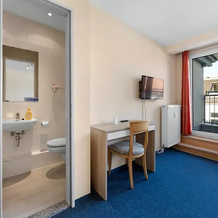 Hotel Comenius 2*
