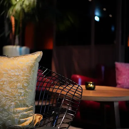Sly Hotel