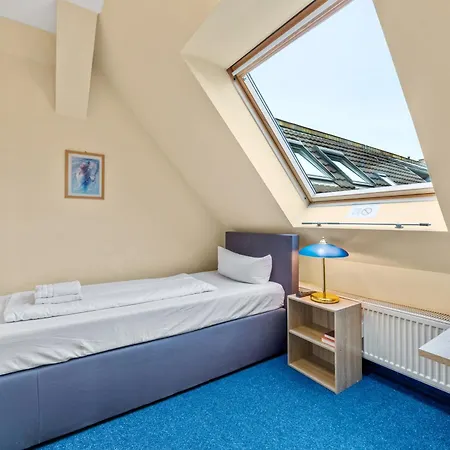 Comenius Hotel 2*