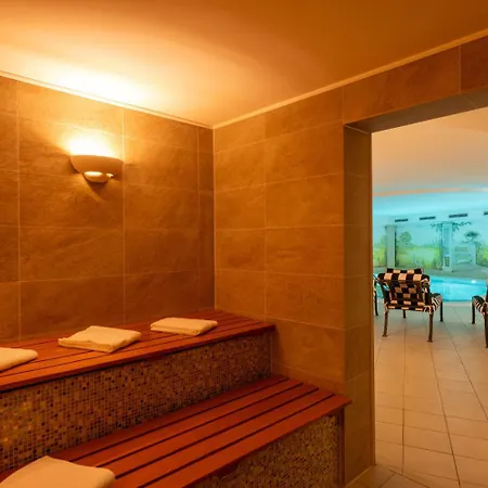 Louisa's Place Hotel