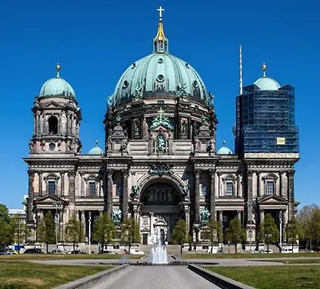 Apartment 3-room Museum Island 2 Beds Berlin