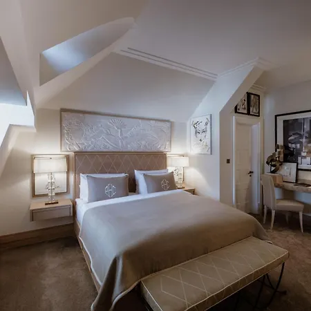Schlosshotel Berlin 호텔