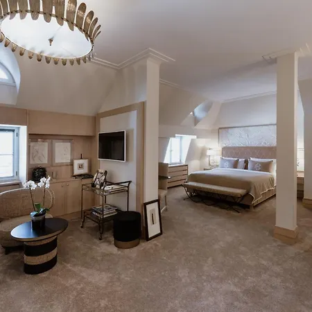 Schlosshotel By Patrick Hellmann Hotel 5*
