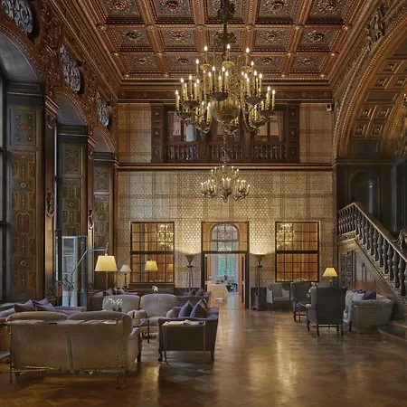Schlosshotel By Patrick Hellmann