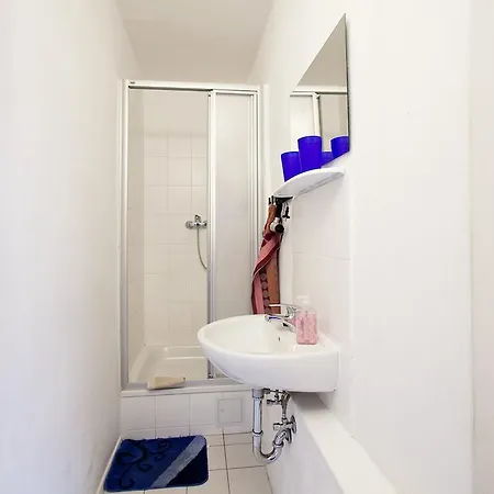 Park & Alex 2 Bathrooms 2 Kitchen 4 Apartment Berlin