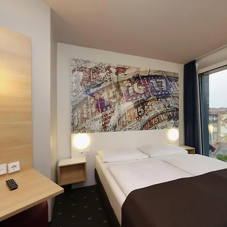 Otel Berlin-alexanderplatz 3*