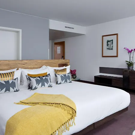 Hotell Art'otel Mitte, Powered By Radisson 4*