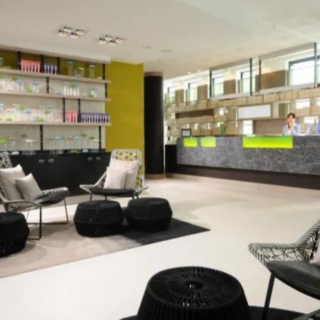 Hotel Indigo Berlin-alexanderplatz, An Ihg 4*