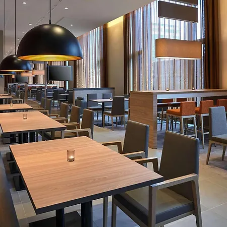 Hampton By Hilton Centre Alexanderplatz Отель