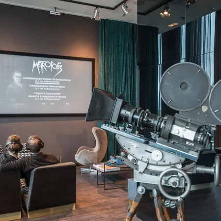 Hotel One Berlin-upper West 3*