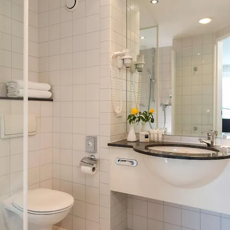 Essential By Dorint Berlin-adlershof