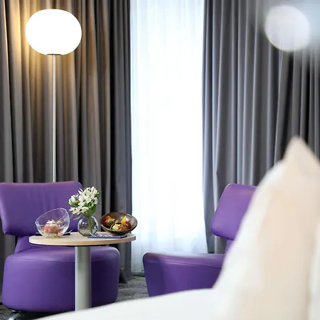 Park Plaza Hotel 4*