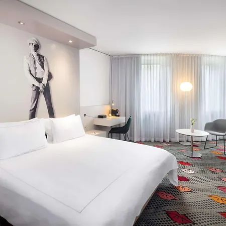 Park Plaza Hotel