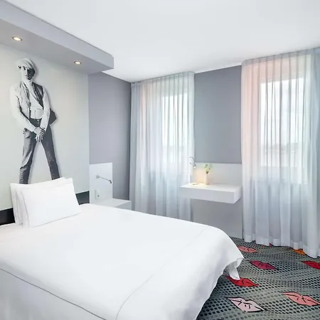 Park Plaza