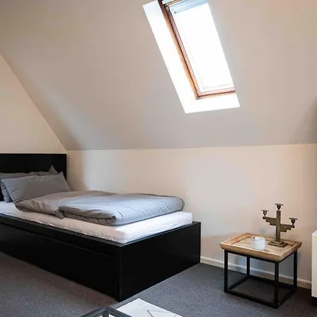Apartment Im Dg / 5 Min Zur Messe Berlin