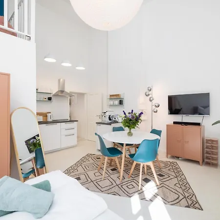 Apartmán Great 2-room Loft With 2 Bathrooms And 2 Kitchen *