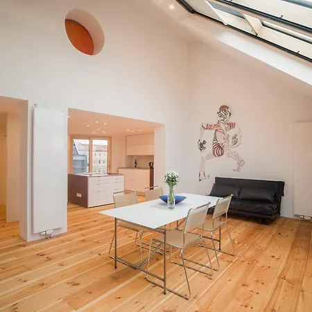 Aparthotel Smartloft & Art 4*