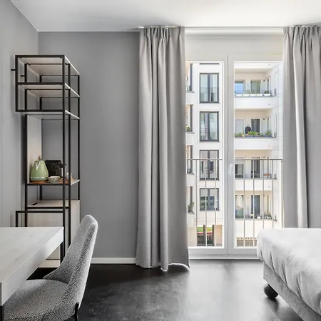 Numa Boxer Aparthotel