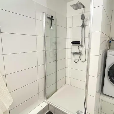 Modern L Netflix L Fast Wifi L Xbox Apartment