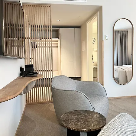 Adelante Boutique Hotel 4*