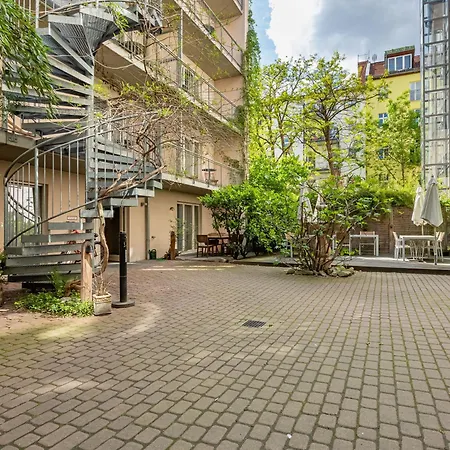 Schoenhouse Street * Berlin