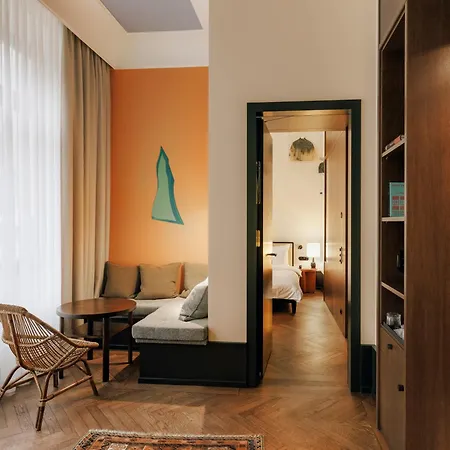 Boutique Chateau Royal Hotel Berlin