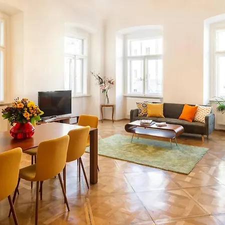 Eva Collazo Pothmann Apartment