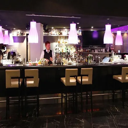 Hotel Arcotel John F 4*