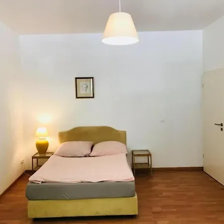 Apartment West Berlin