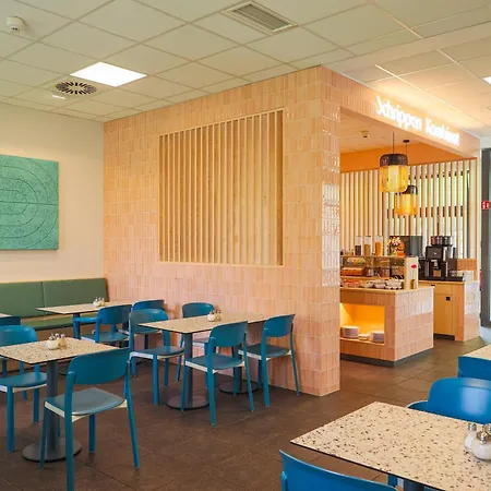 H+ 4youth Hotel 3*
