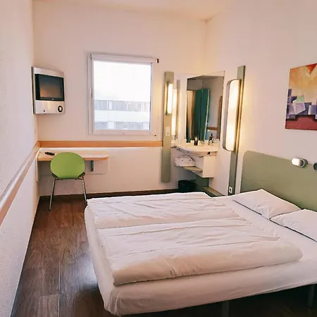 Ibis Budget Ost Hotel *