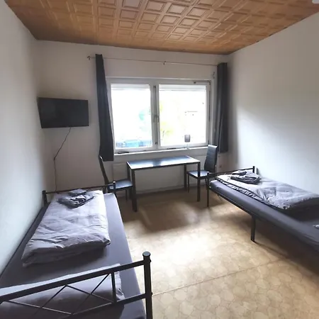 Monteur-haus Marat Biesdorf / Marzan / Hellersdorf Apartment *