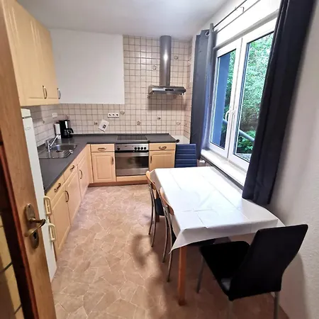 Monteur-haus Marat Biesdorf / Marzan / Hellersdorf Berlin