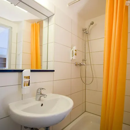 Hotel Transit Loft 2*