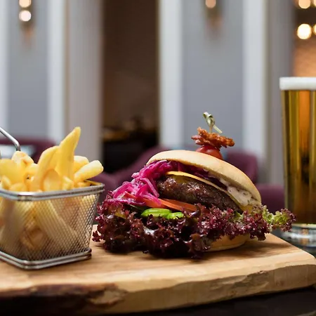 Hotell Art'otel Mitte, Powered By Radisson 4*