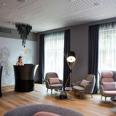 Hotell Art'otel Mitte, Powered By Radisson 4*