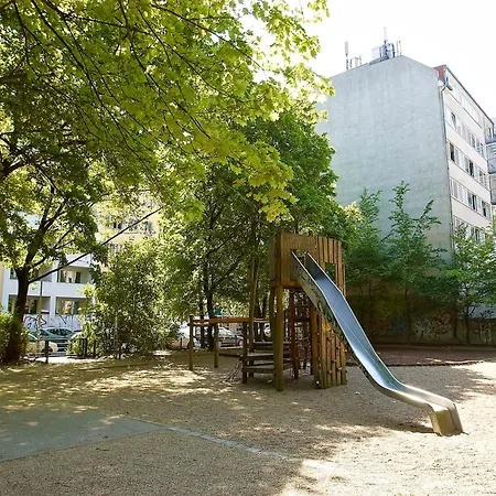 Aparthotel Apartmenthouse - Am Goerlitzer Park 3*