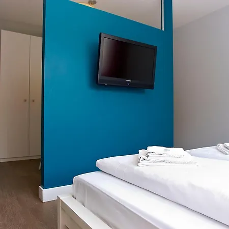 Aparthotel Apartmenthouse - Am Goerlitzer Park 3*