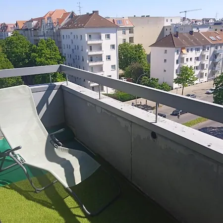 Leonardo Apartment