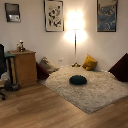 Apartment Birdsong Temple