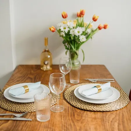 Homely - Cozy Studio, Modern, Near Theater & Kurfuerstendamm Berlin