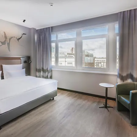 Titanic Comfort Kurfuerstendamm Hotel Berlín