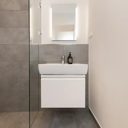 Apartment Nests - Modernes Mit Zwei Baedern Berlin