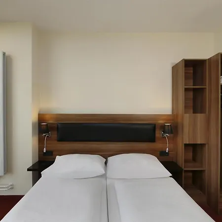 Hotel B&B Hotel Berlin-Adlershof 2*
