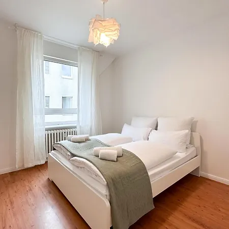 Apartment Nook Design-apartments Mit Kueche, Duschbad, Neben U-bahn Station Aber Ruhig Gelegen