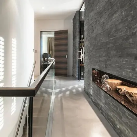 Private Penthouse